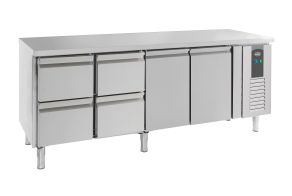 700 REFRIGERATED COUNTER 2 DOORS AND 4 DRAWERS