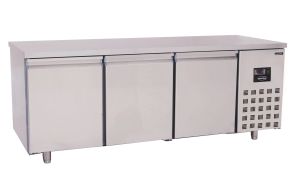 REFRIGERATED BAKERY COUNTER 3 DOORS